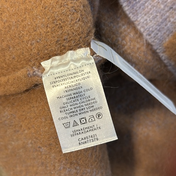 Ann Taylor Sweater - Picture 5 of 5